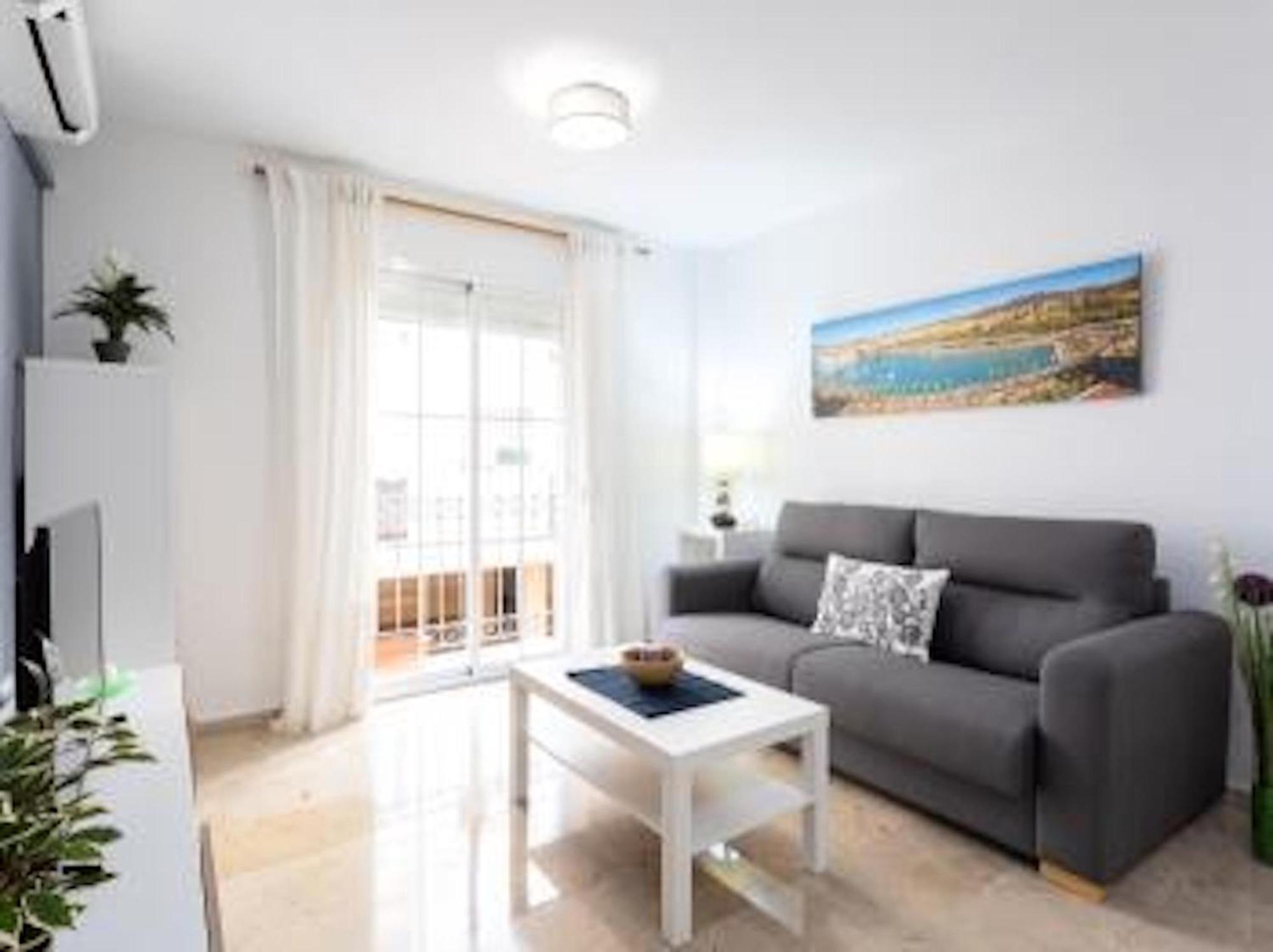 Апартаменты Holidays2Malaga Picasso Area Экстерьер фото