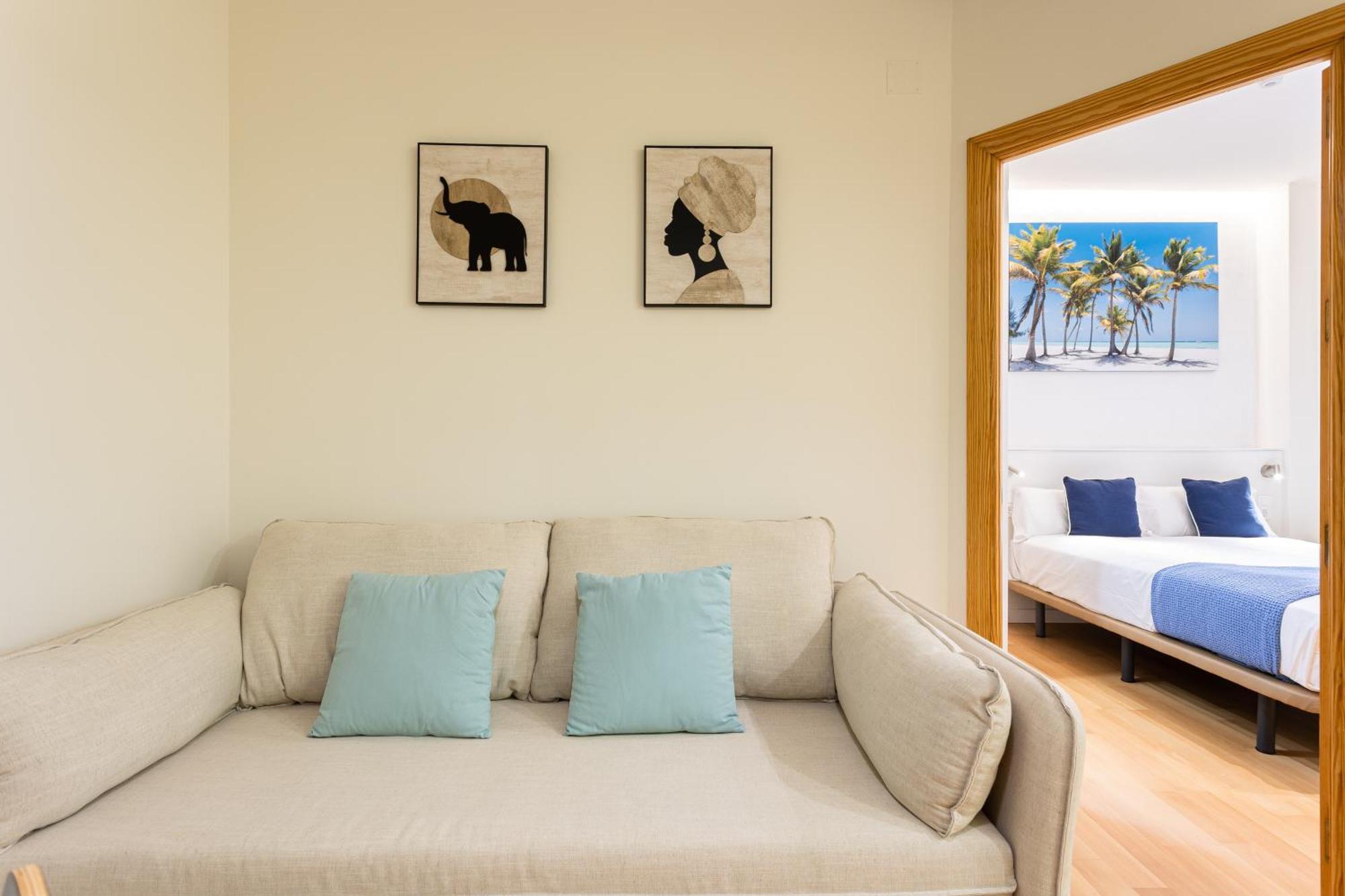 Апартаменты Holidays2Malaga Picasso Area Экстерьер фото